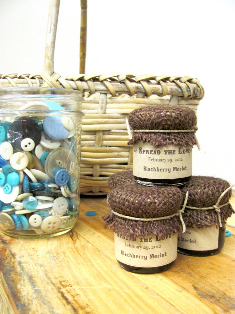 Custom Wedding Favor, Rustic Jam Favors with Burlap Cover 1.5 oz