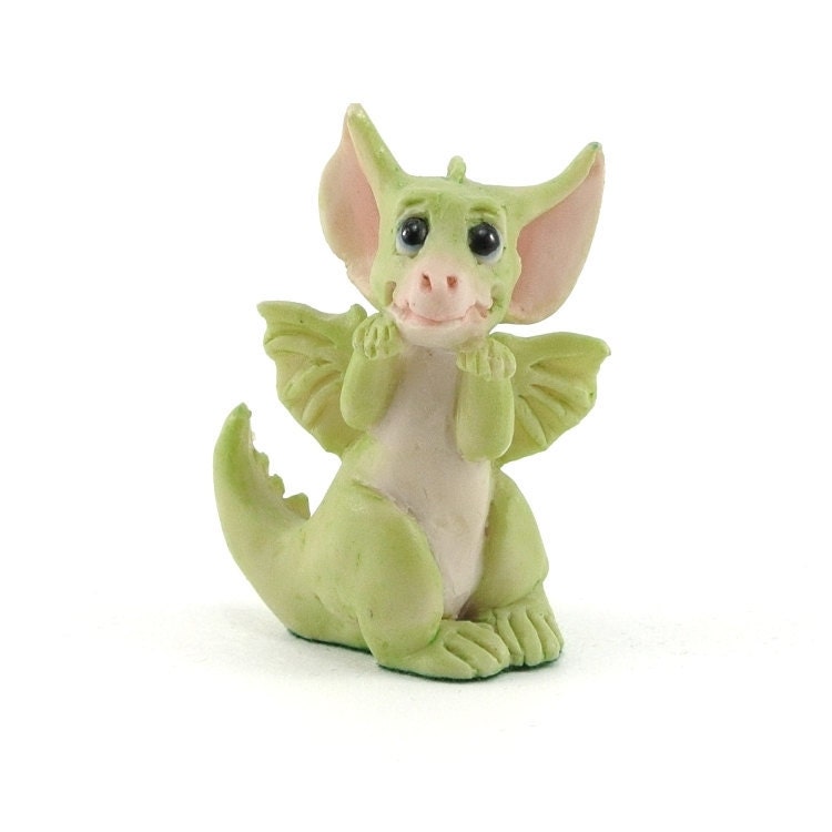 Vintage Pocket Dragon Figurine 'Tag a Long', Dragon Decor, Fantasy Decor, Vintage Collectible, Made in England, Hand Painted, Green