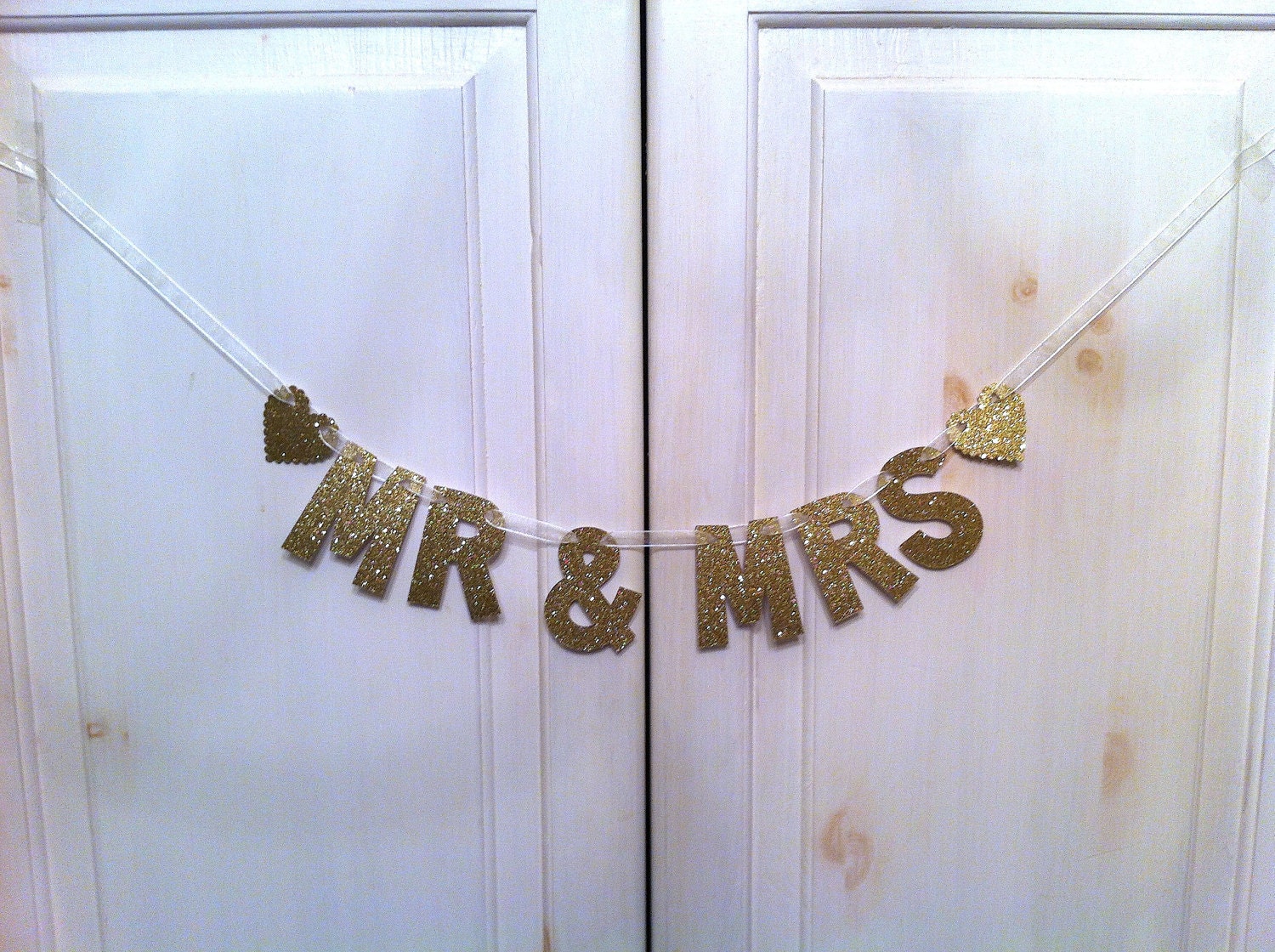Mr. & Mrs. Banner -- Wedding Decoration / Photo Prop