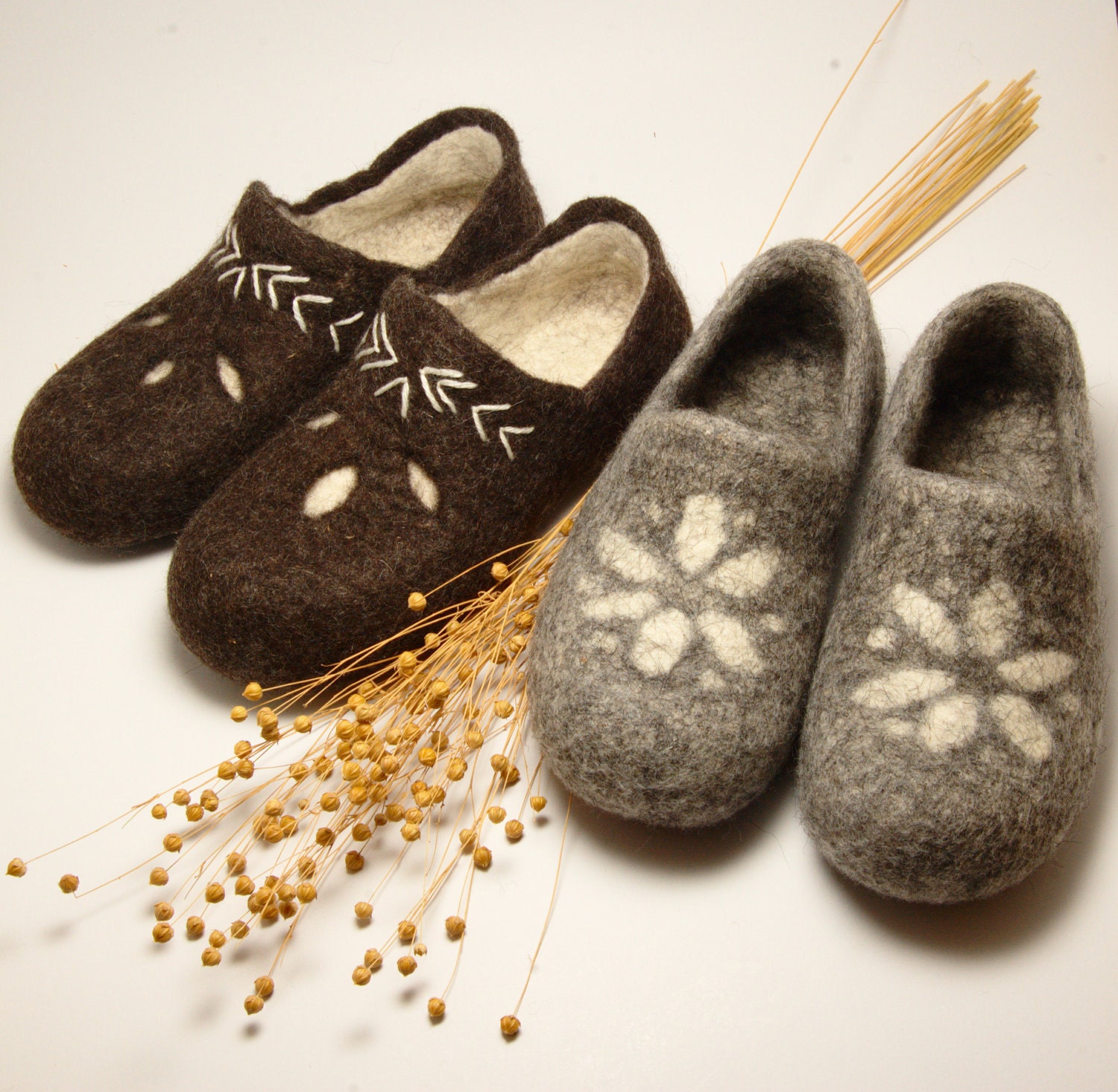 Felted wool clogs brown with Lithuanian folk motives - hand felted eco slippers