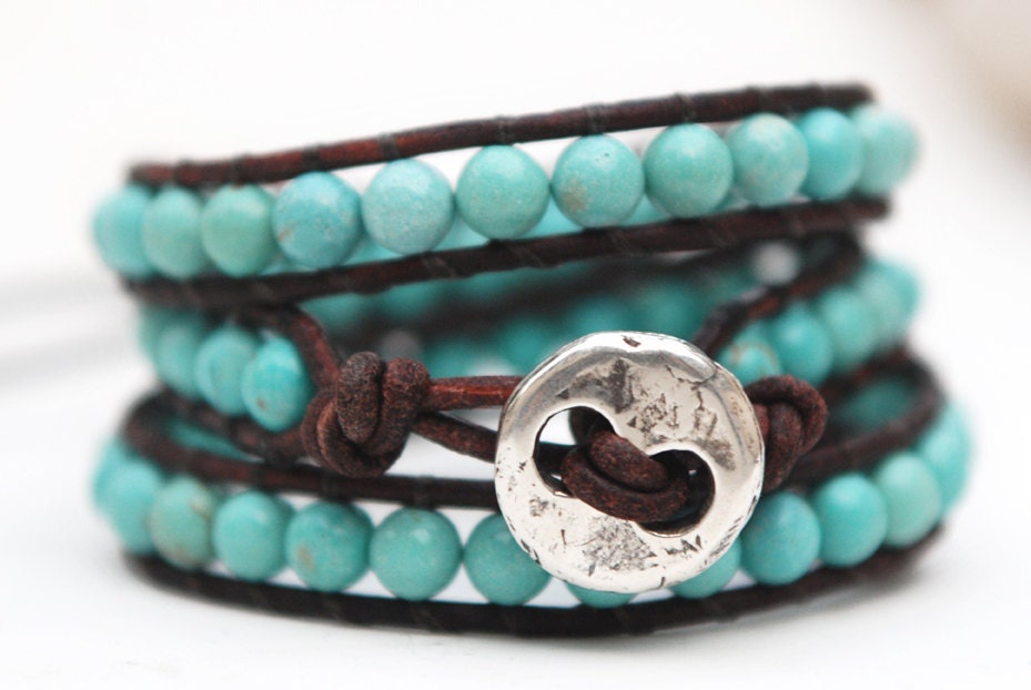 Turquoise leather wrap bracelet with silver plated button. Gemstone jewellery. Triple wrap leather bracelet. Beaded wrap. WSR3v009
