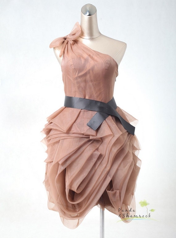 Carina/wedding gown/women clothing/bridal dress/prom dress/rose bud shape/one shoulder/custom made/ALL SIZE