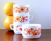 Vintage set of four large cups - French Arcopal - 70s