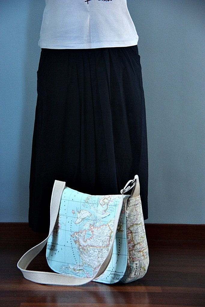 World Map Prints Large Messenger Bag Eco-friendly Diaper Bag Cross Body Bag Tote Bag Canvas Messenger