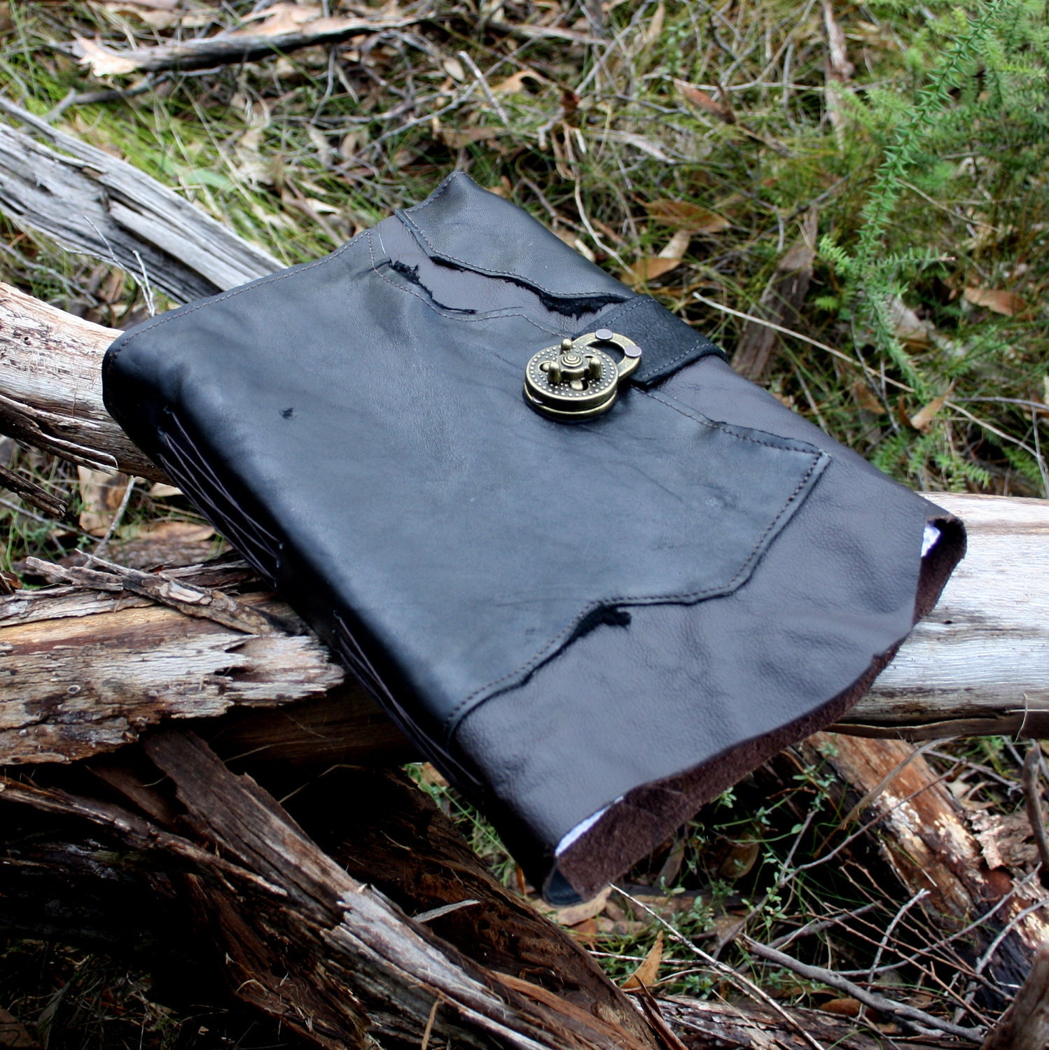 Leather Journal Notebook handmade in Australia by AriomDesigns