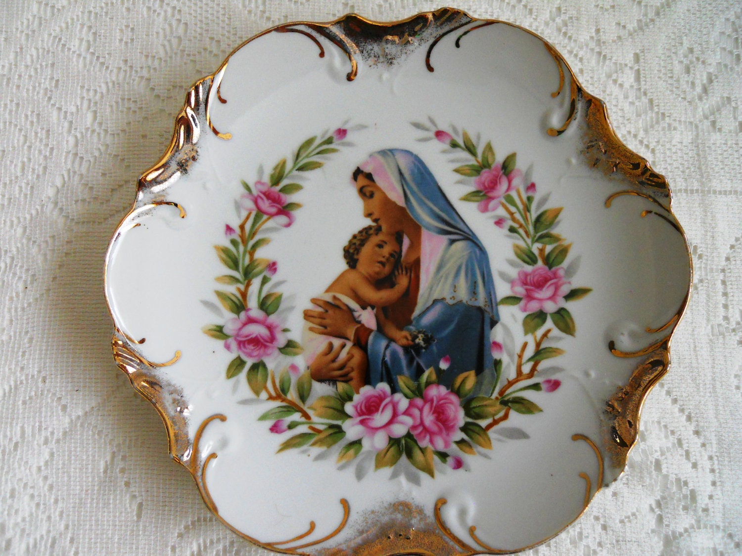 Beautiful Mother Mary and Christ Child Wall Plate.
