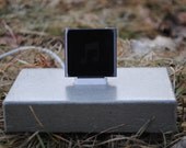 Concrete iphone 4 / iphone 4s / ipod "Brick" Docking Station