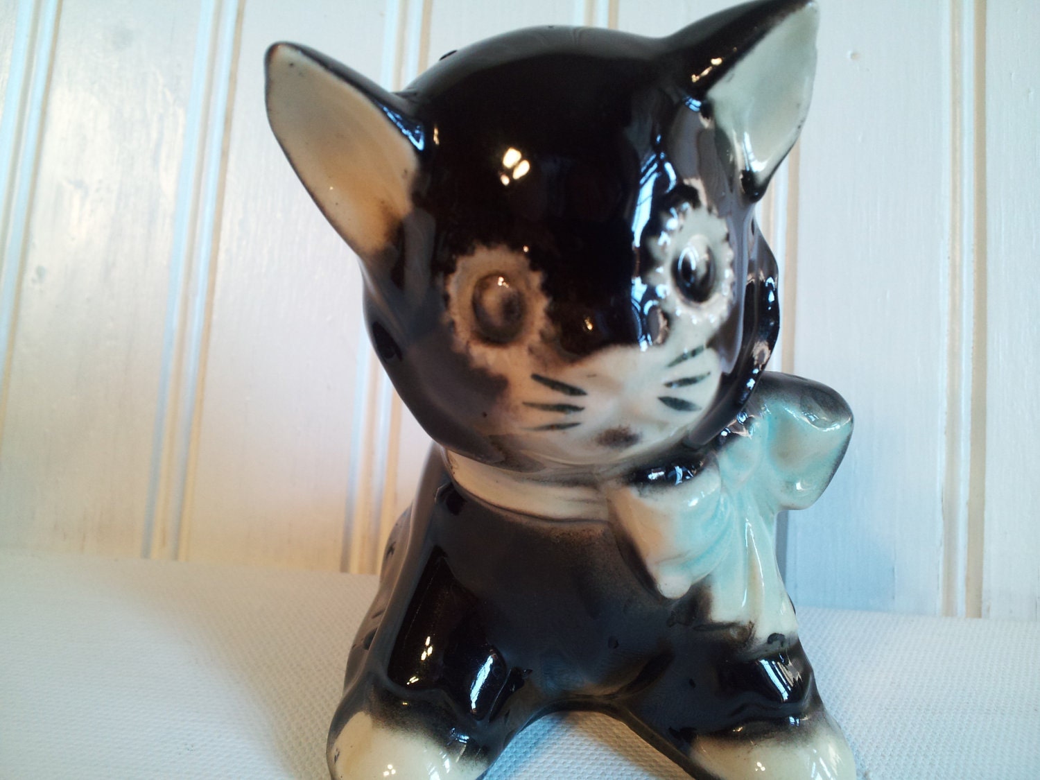 Vintage Shawnee "Blackie" and White Cat Planter with Blue Ribbon