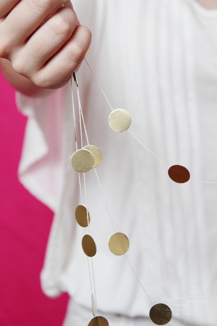 Gold dot mini garland