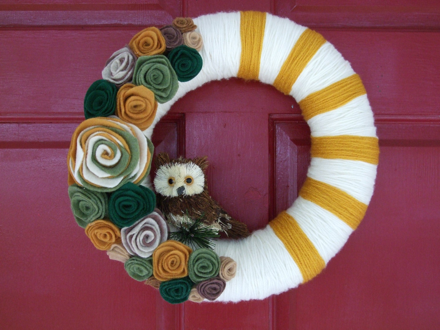 Lil Woodland Owl -- -Fall Owl Wreath--Fall Decor-Yarn Green, Gold, and Brown Felt Flower Cream Wreath