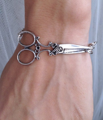 Antique Silver scissor bracelet - victorian bracelet Chain bracelet wish bracelet