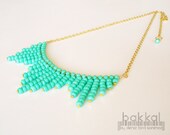 Green Necklace, Beaded Necklace, Green, Everyday Necklace, Romantic Necklace, Feminine Jewelry, Everyday Jewelry, Simple Necklace, Modern