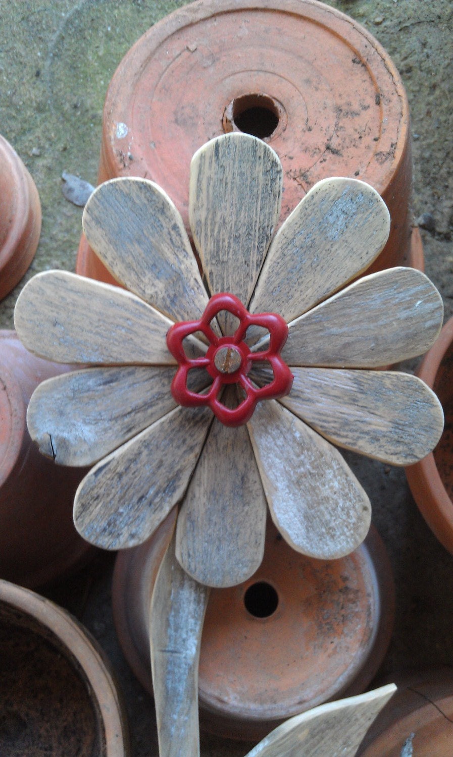 Reclaimed Wood Flower Rustic Wall Decor Rusty by grasshoppercafe