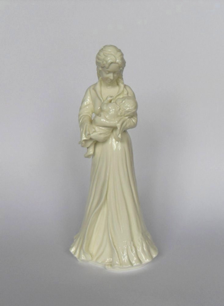 Vintage English Royal Worcester Bone China Figurine ' Sweet Dreams' - c1988