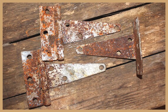 Items similar to Three Rusty Old Barn Door Hinges on Etsy