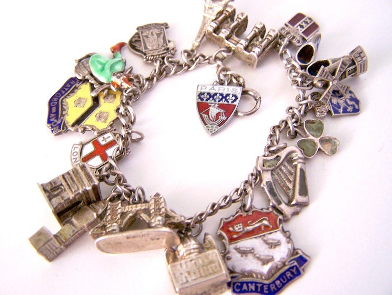 1950s charm bracelet / Made in England 21 Silver charms