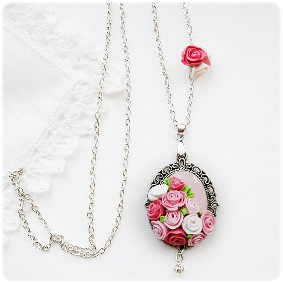 Wonderful womanly necklace on chain with tiny pink and white roses
