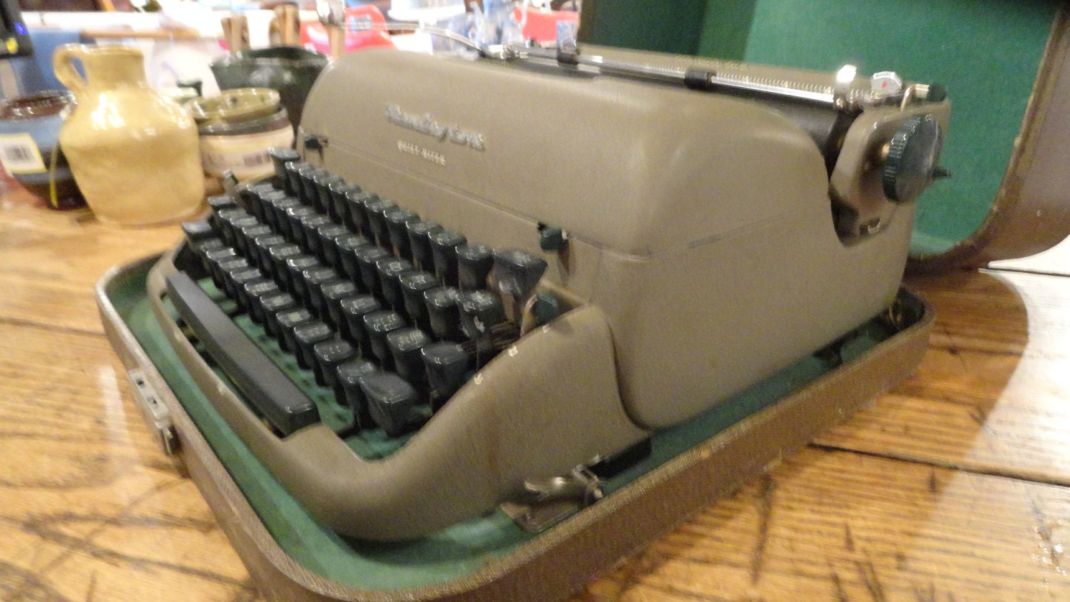 Vintage Remington Quiet-Riter Typewriter, 1950's complete with original case and in working condition
