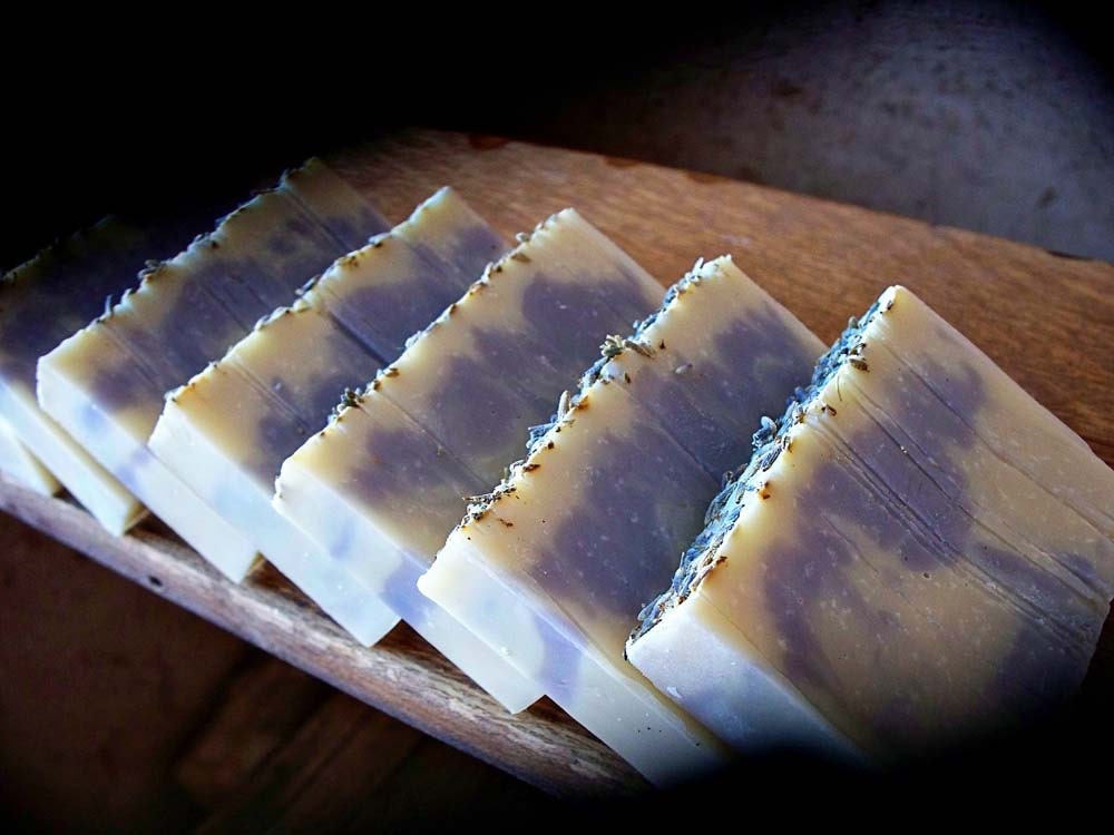 Lavender Soap - Vegan soap With Kaolin Clay And Lavendar Essential oil
