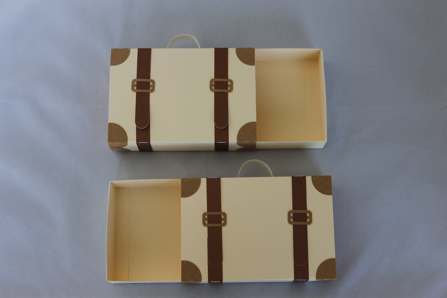 Suitcase favor box