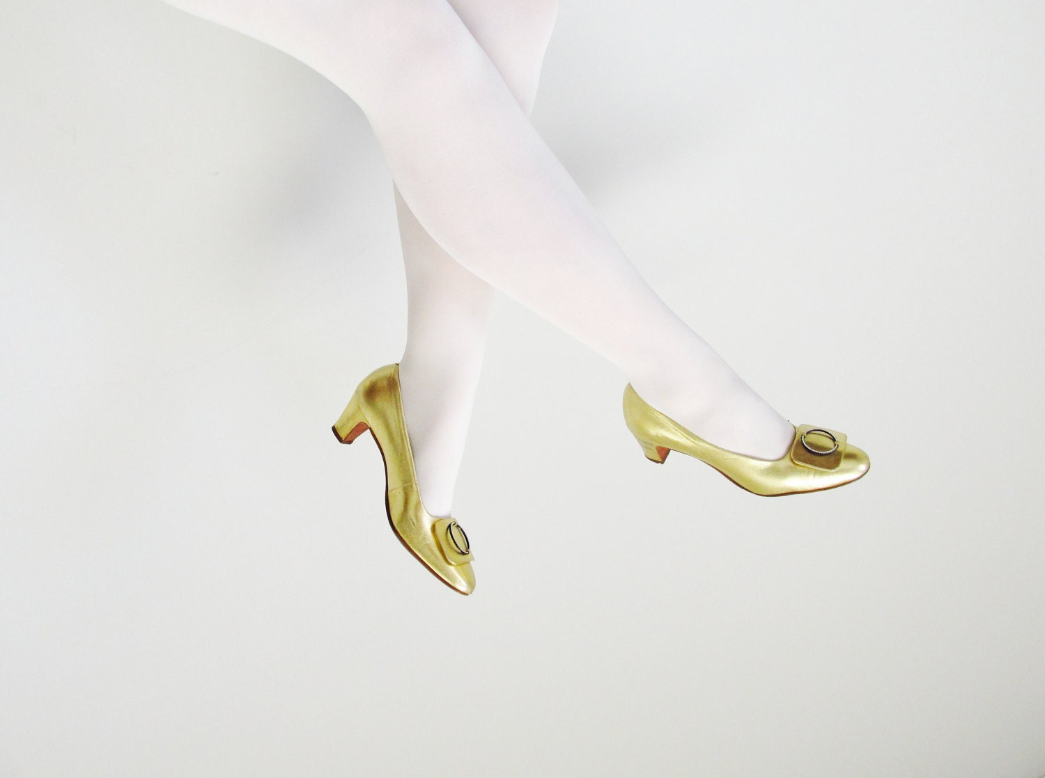 15% off SALE 1960s Gold Pumps with Rhinestone Buckles / Serenades by Florsheim / Metallic Gold Heels / Size 7