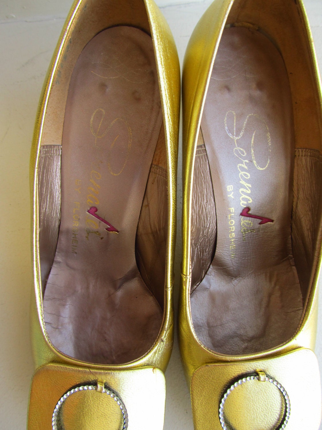 15% off SALE 1960s Gold Pumps with Rhinestone Buckles / Serenades by Florsheim / Metallic Gold Heels / Size 7
