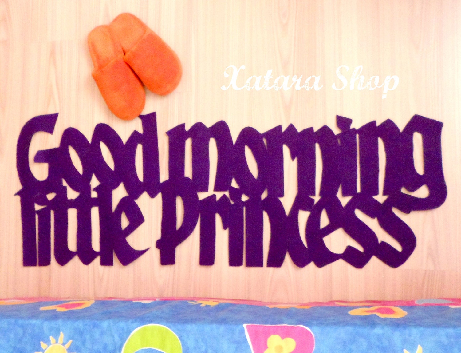 Bedroom rug personalized with message "Good morning little princess".