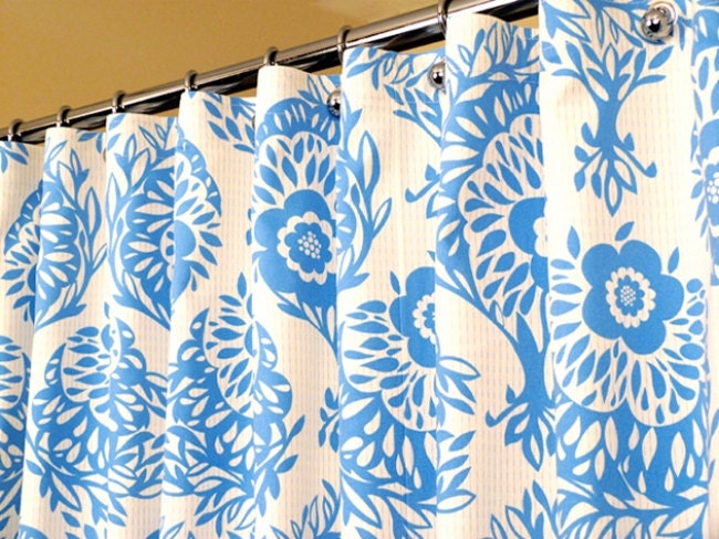 Shower Curtain in Blue & White Abstract Floral Design sized 72" x 72" (curtain hooks sold separately)