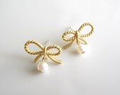 Tiny Ribbon Bow Earrings, Gold and Fresh Water Pearl,  Lovely dainty everyday wear, wedding, bridal jewelry, wedding jewelry