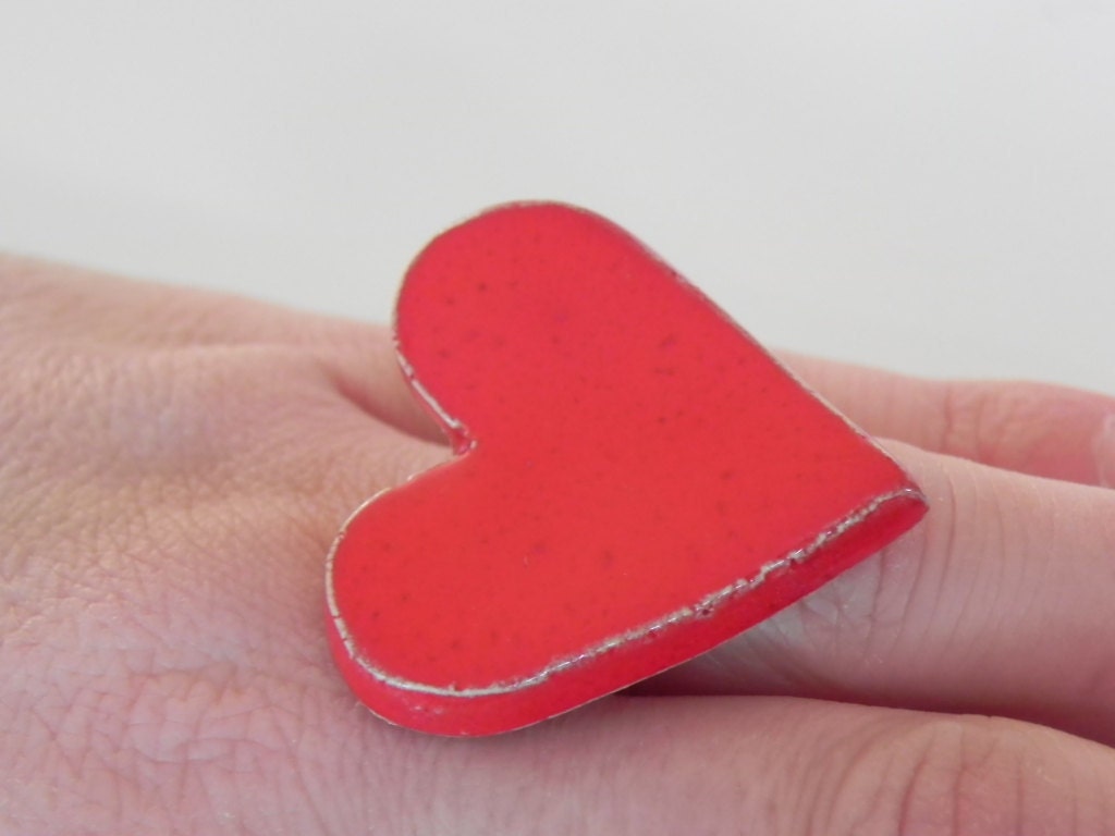 Ceramic Heart Ring, Red