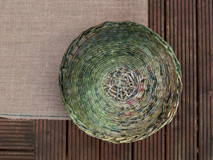 Large decorative green tray/bowl handmade from newspapers / paper wicker
