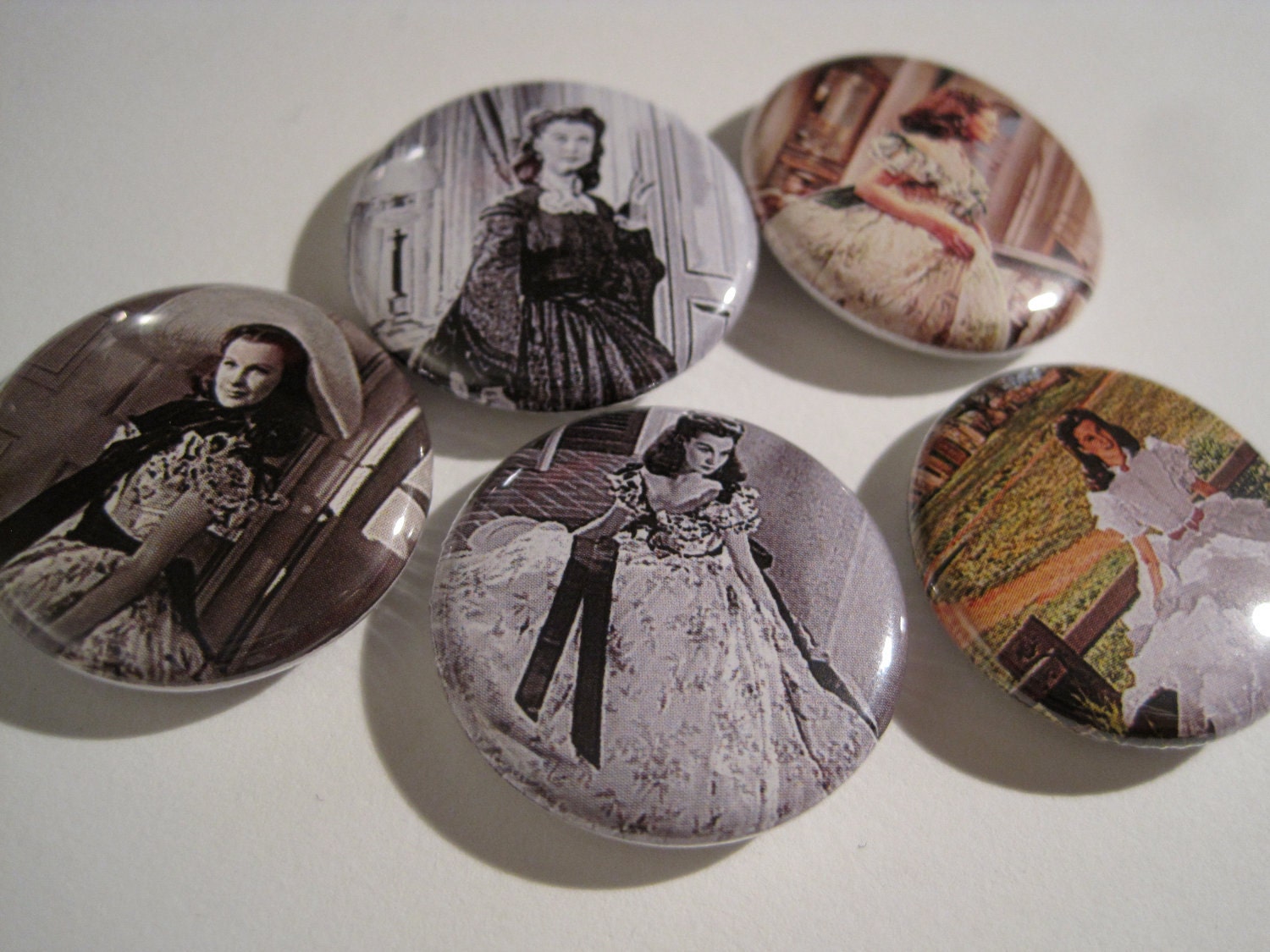 buttons Scarlett's dress gown from gone with the wind, pack of 5