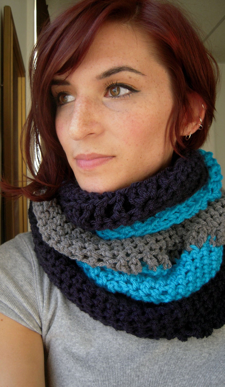 Customizable Multicolor Medium Weight Cowl