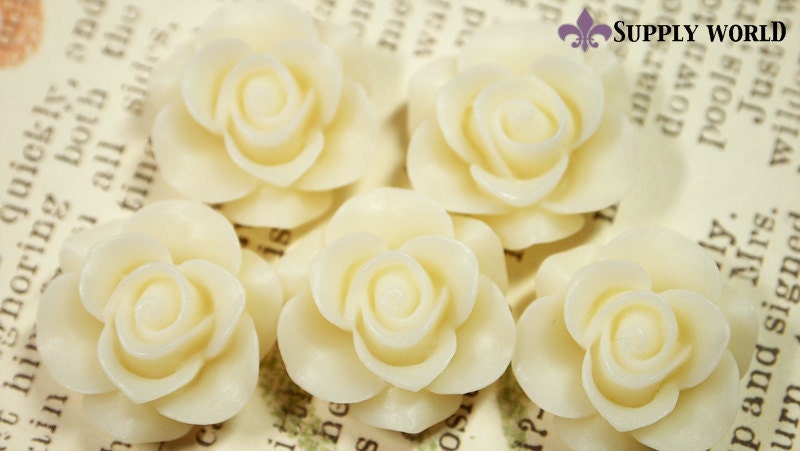 Resin Cabochon - 5pcs - Flower Cabochon - Soft White - Cabochon - SW46-1