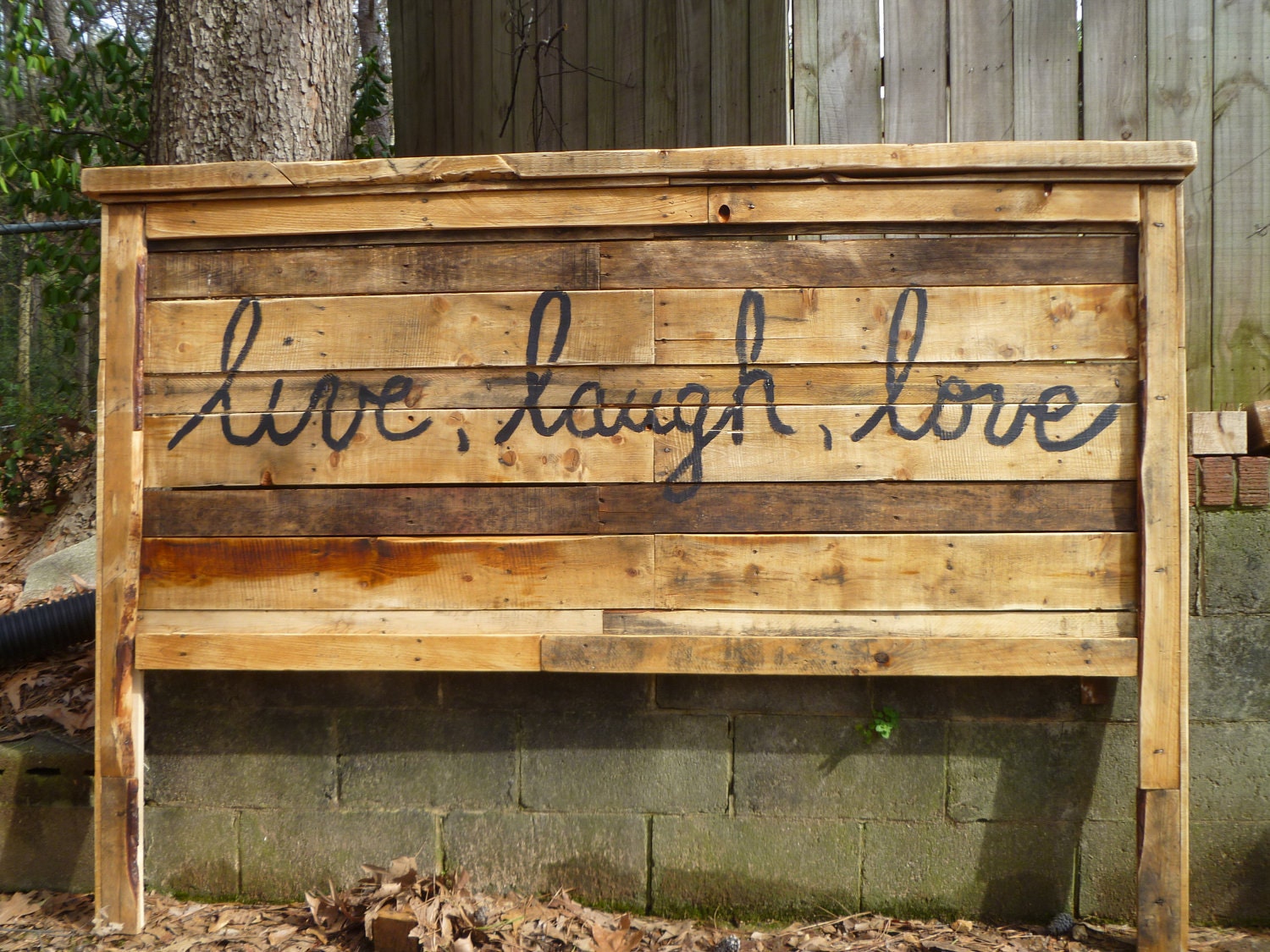 Pallet  Farmhouse style headboards -Queen size