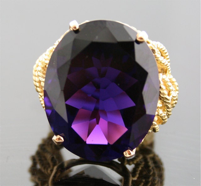 Vintage Amethyst Ring - Gem Quality Amethyst in 18k Gold Setting