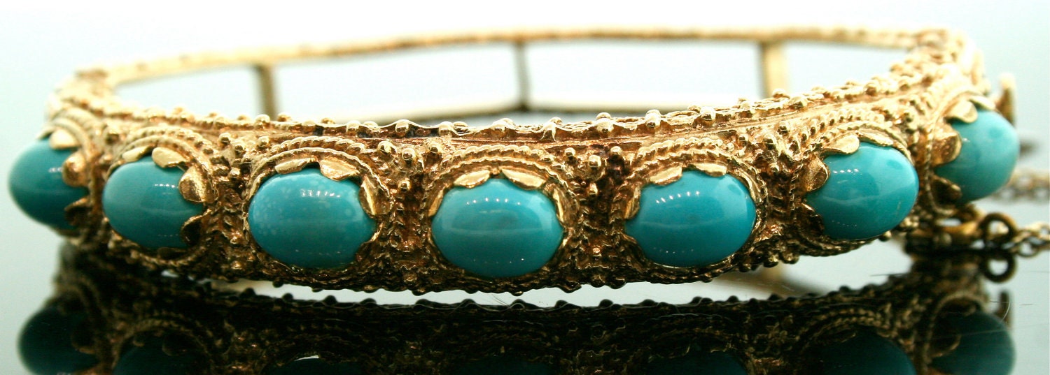 Vintage 7 Oval Turquoise 14K Yellow Gold Bangle