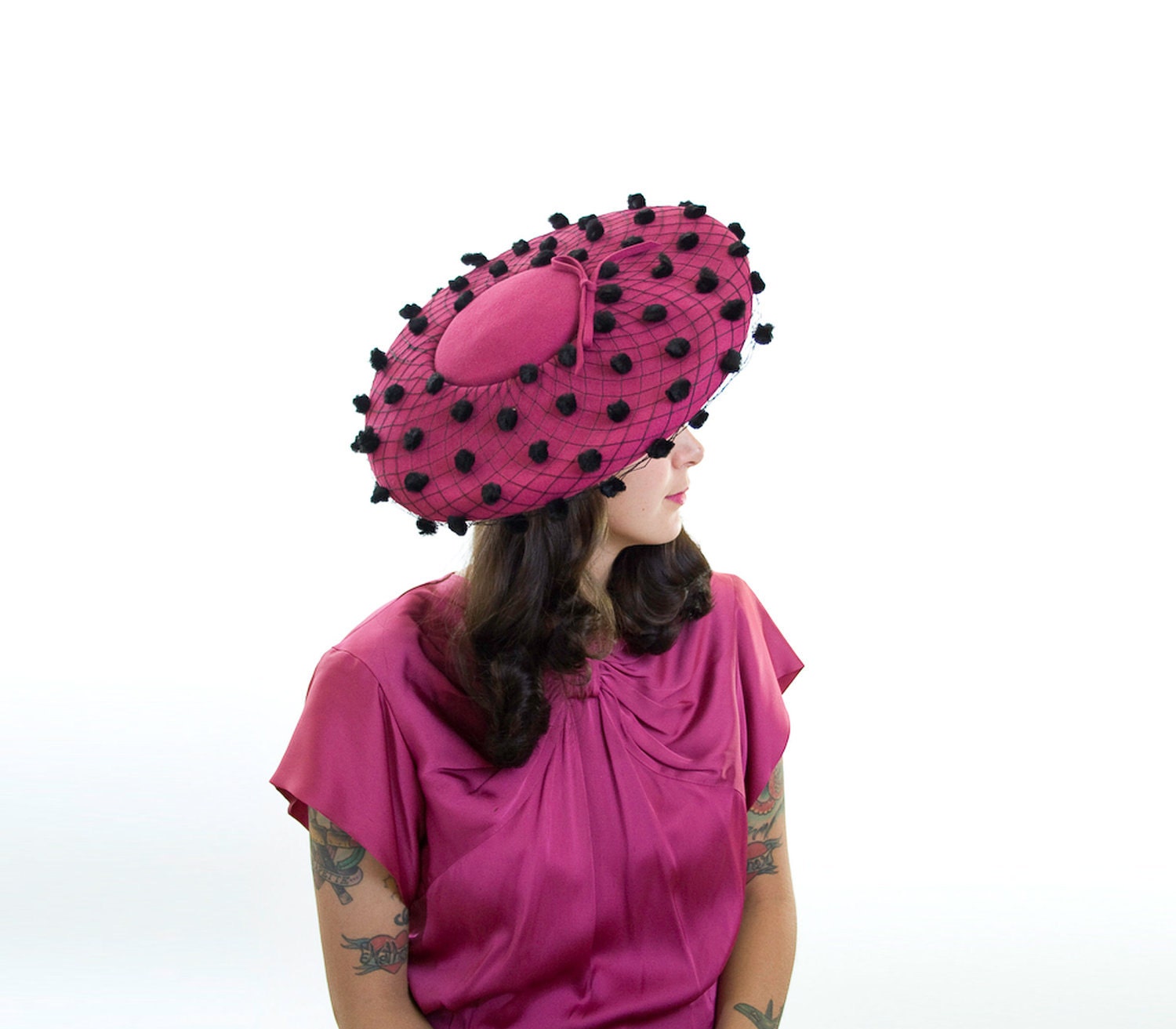 vintage 40s magenta tilt hat // 1940s fuchsia flat wide brim hat