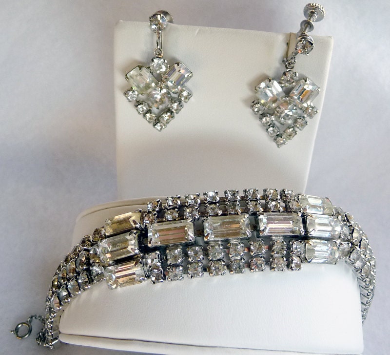 Vintage Rhinestone Bracelet & Earrings Demi Parure Set - 1365ag-040810000