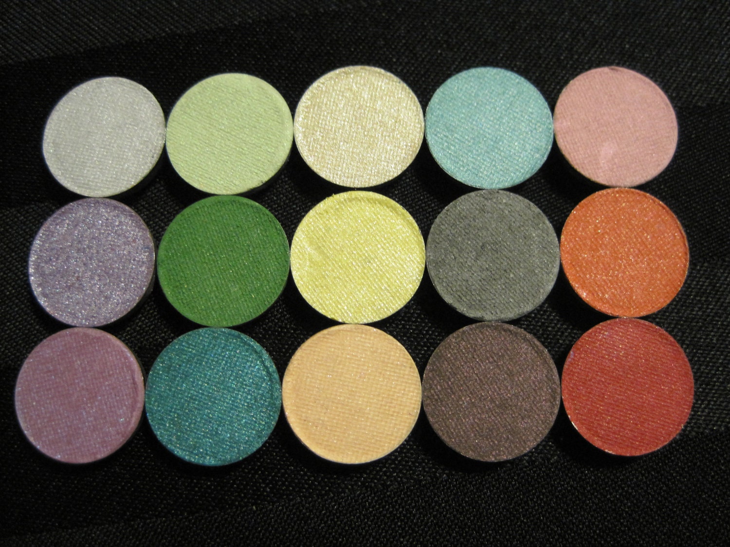 SAMPLE SALE -- Paraben-FREE Pressed Eye Shadow