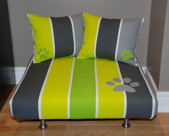24"x24" Upholstered Pet Bed / Cat Bed / Small Dog Bed /// Pet Lounger with Pillows