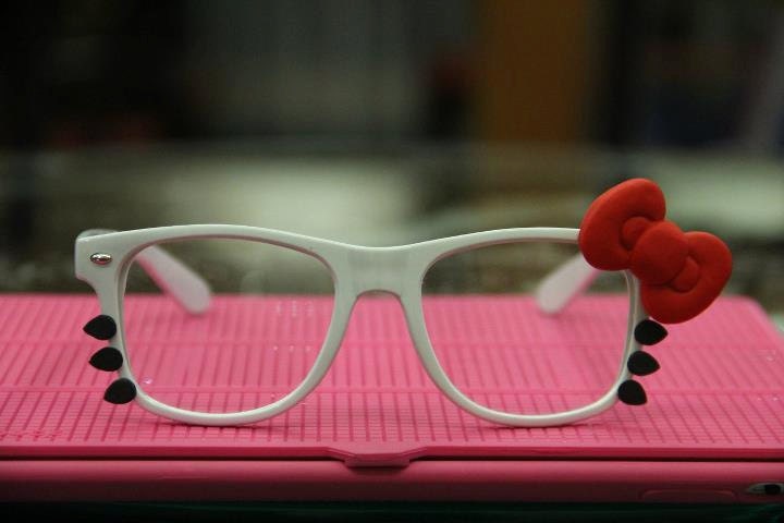 Hello Kitty Red Bow Glasses nerdy wayfarer sunglasses White Christmas