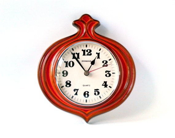 Vintage wall clock West German pottery ceramic red tangerine tango Dugena onion Made in Germany Mid-Century 60s 70s