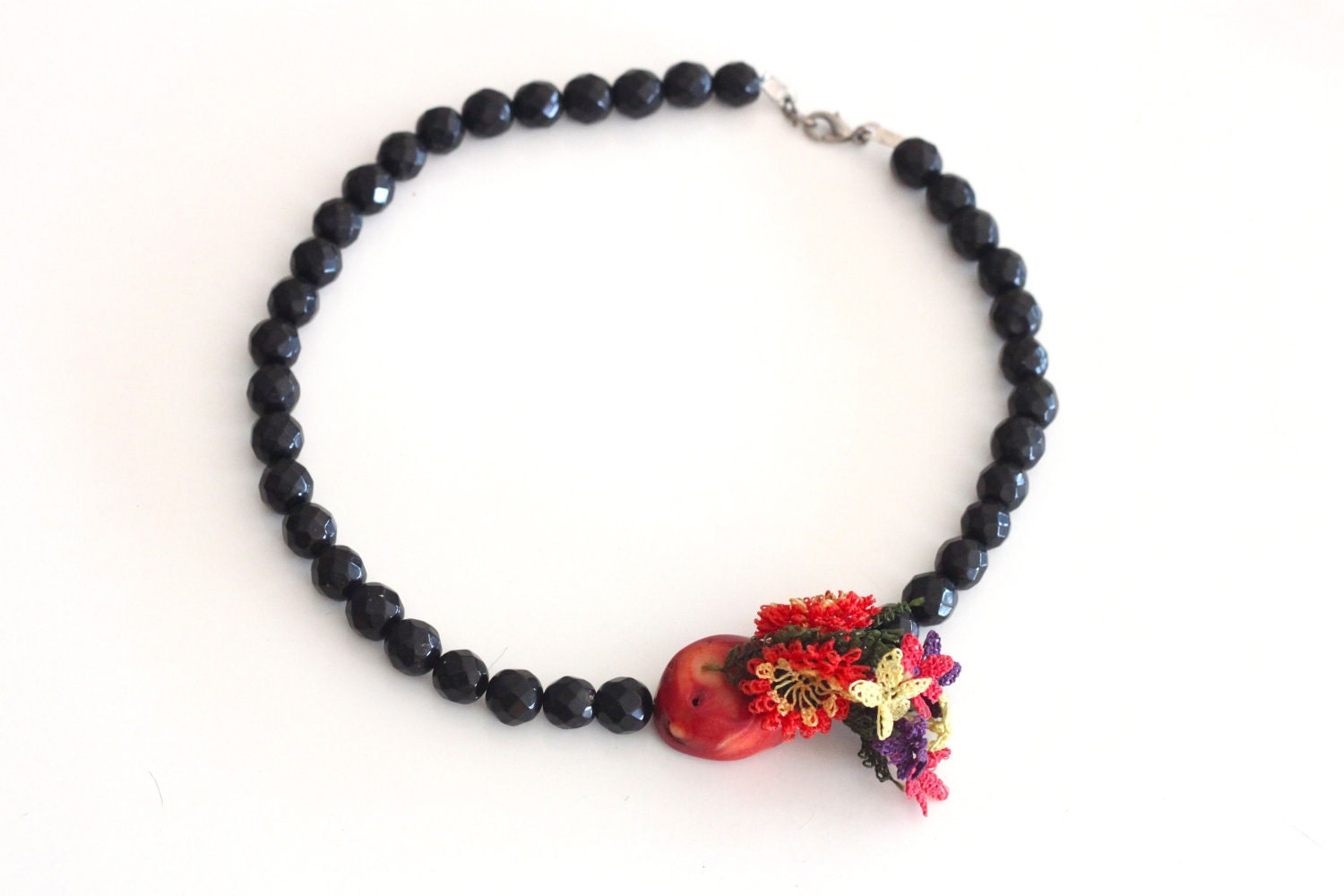 Onyx Necklace with Needle Lace Flower Details