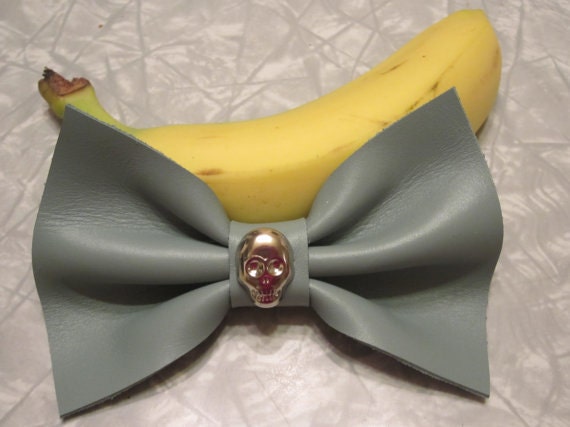 III Limited Edition Handmade Mint Green Leather Skull Studded Hair Bow III