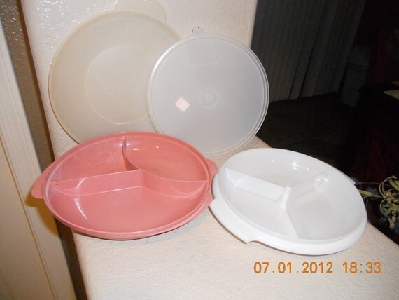 Lot 2 Vintage Tupperware Microwave Reheatable by AltmodischVintage