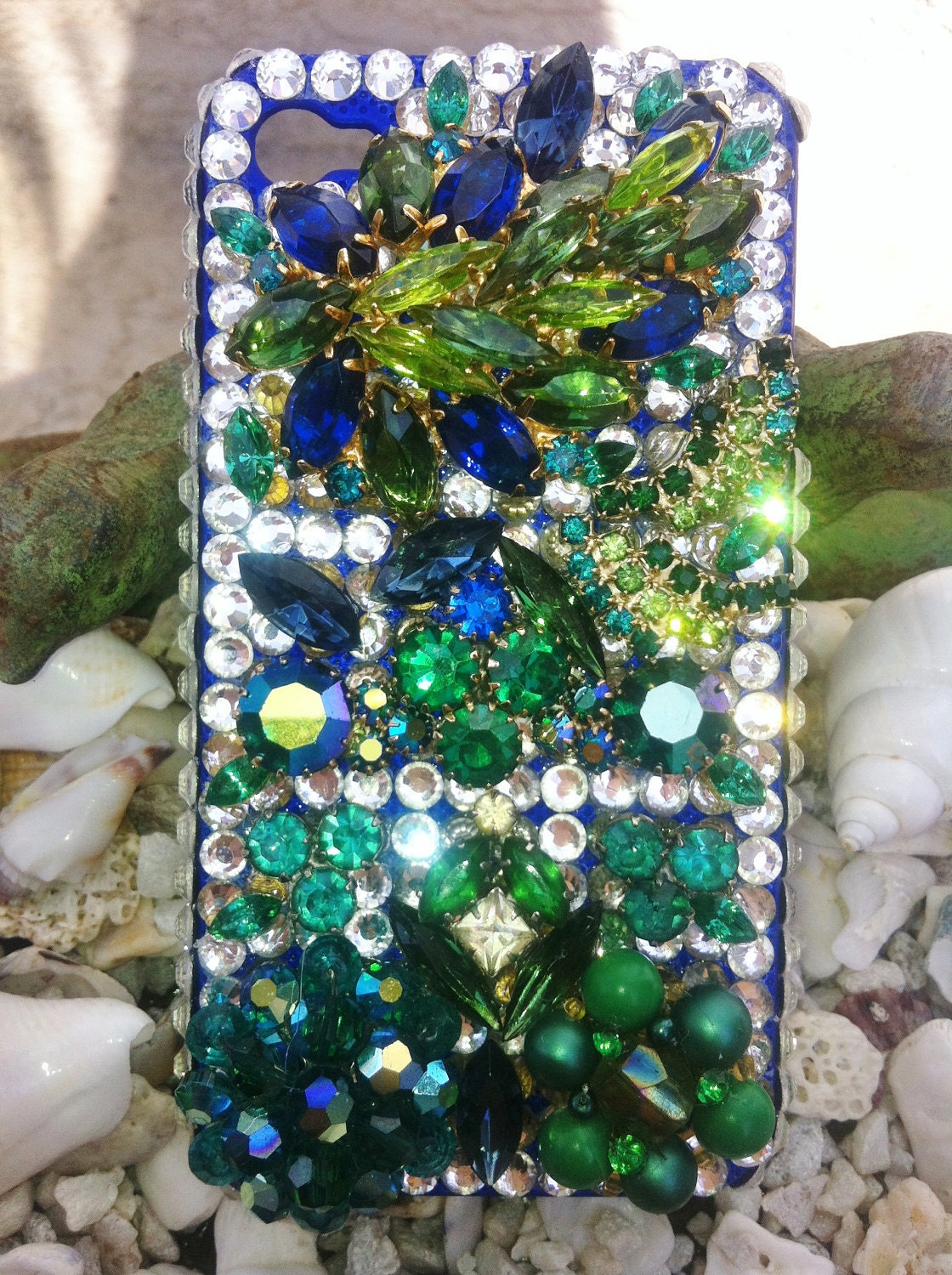 Beautiful, unique blinged out iPhone 4/4s cover