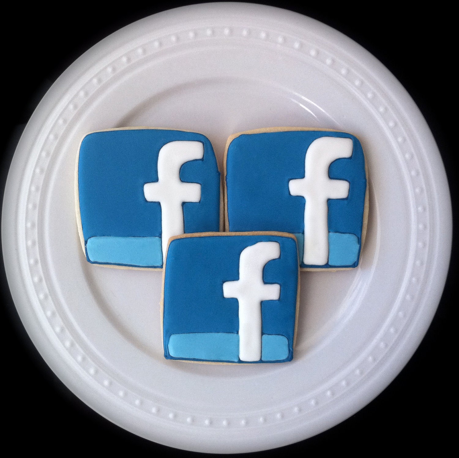 Social Media Addict Decorated Cookies- Icons for facebook, twitter, instagram, pinterest, google plus, youtube
