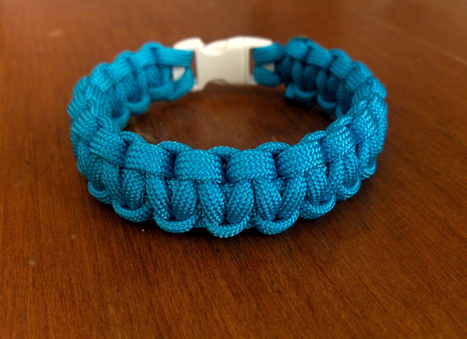 Cobra Stitch Paracord