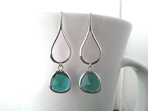 Silver Water Drop Emerald Green Drop Silver ,Drop, Dangle, Earrings,bridesmaid gifts,Wedding jewelry,mother's day gift